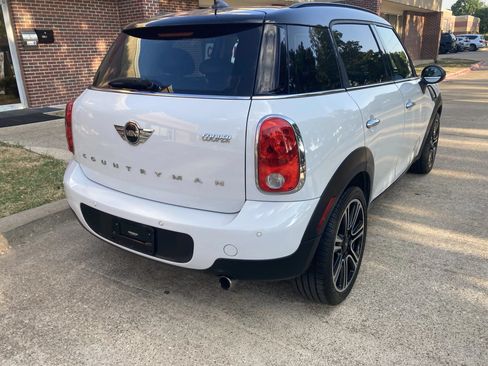 Used 2014 MINI Cooper Countryman FWD image 2