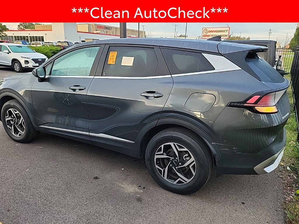 Used 2023 Kia Sportage LX AWD/4WD image 4