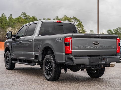 Certified 2025 Ford F250 Lariat w/ Black Appearance Package image 5