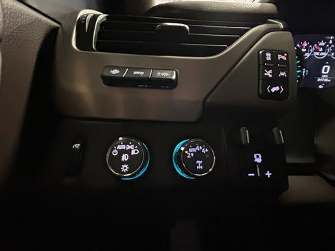 Used 2019 GMC Yukon Denali w/ Denali Ultimate Package AWD/4WD image 23