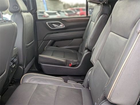 Used 2021 Chevrolet Suburban Premier w/ Premium Package image 29