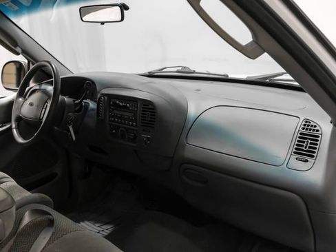 Used 2002 Ford F150 XLT RWD image 21