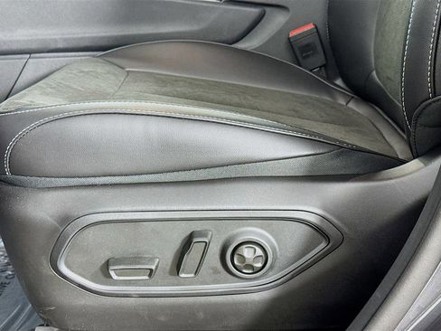 New 2025 Jeep Grand Cherokee L Laredo image 21