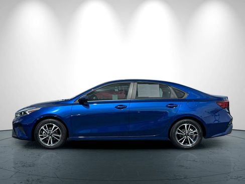 Used 2023 Kia Forte LXS image 7