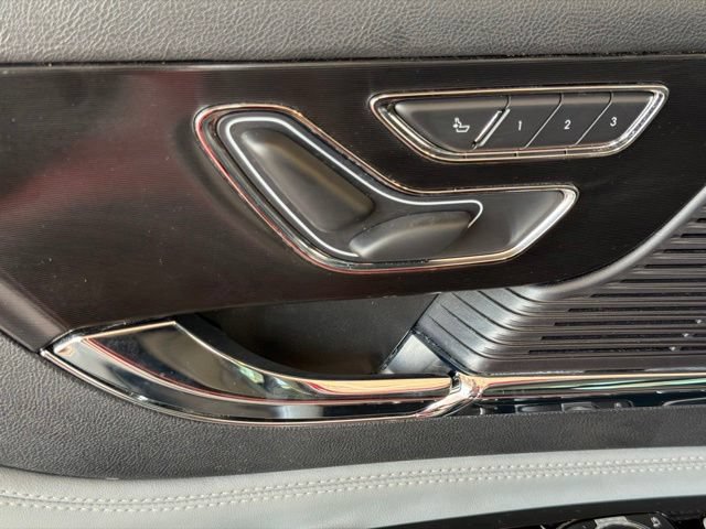 Certified 2022 Lincoln Corsair FWD w/ Premium Package image 11