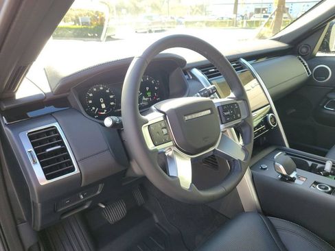 New 2025 Land Rover Discovery S AWD/4WD image 25