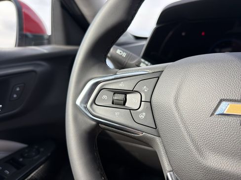 New 2026 Chevrolet Trax LT w/ Sunroof Package image 15