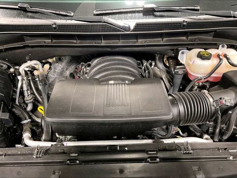 Used 2025 GMC Yukon Denali Ultimate AWD/4WD image 42