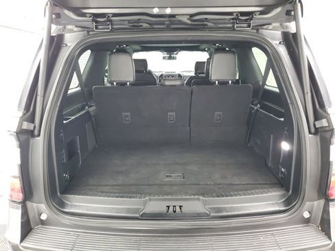 Used 2019 Ford Expedition Max Limited w/ Equipment Group 301A image 9