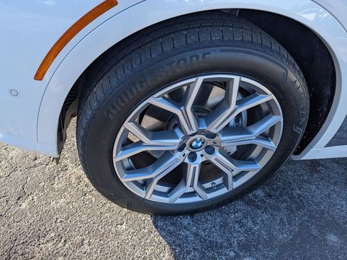 Used 2025 BMW X7 xDrive40i image 10