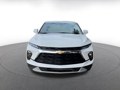 Used 2026 Chevrolet Blazer LT FWD image 4