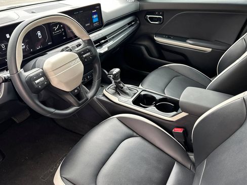 Used 2025 Kia K4 GT-Line w/ GT-Line Premium Package FWD image 7
