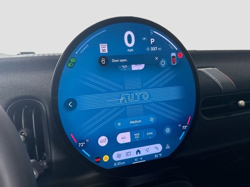 Certified 2025 MINI Cooper 2-Door Hardtop image 17