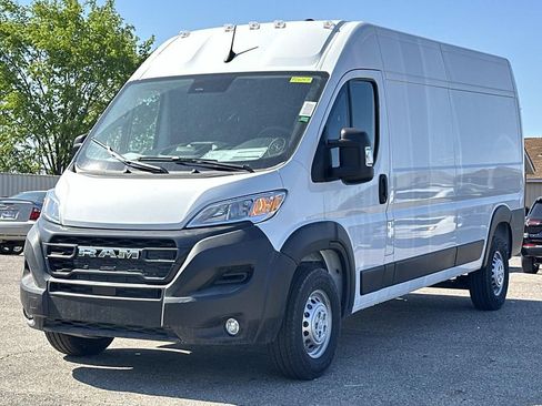 New 2026 RAM ProMaster 2500 w/ Convenience Group FWD image 6