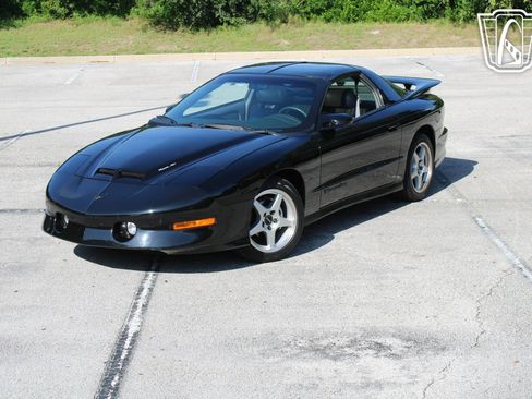 Used 1997 Pontiac Firebird Trans Am image 5