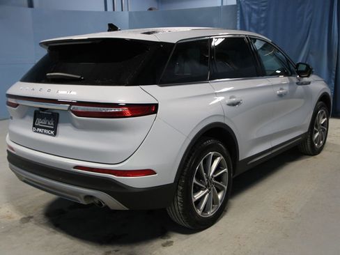 Used 2025 Lincoln Corsair AWD w/ Equipment Group 101A image 30