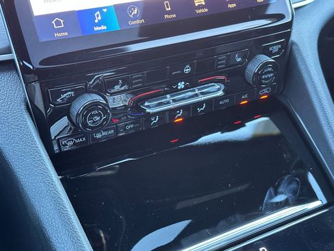 New 2025 Jeep Grand Cherokee L Limited image 20