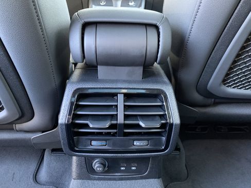 New 2025 Audi Q3 2.0T Premium image 16