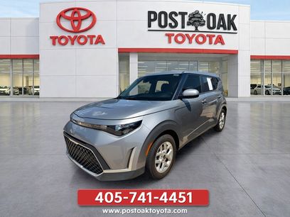 Used 2025 Kia Soul LX w/ LX Technology Package