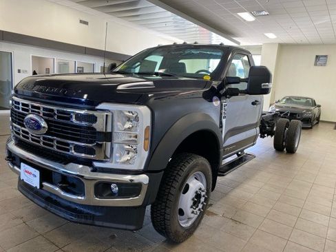 New 2024 Ford F550 4x4 Regular Cab Super Duty image 4
