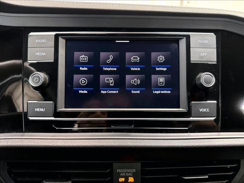 Used 2024 Volkswagen Jetta Sport FWD image 17