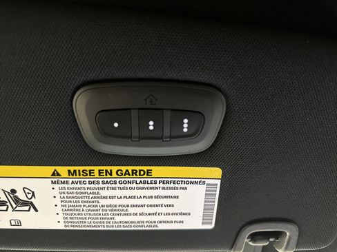 New 2026 Chrysler Pacifica Select AWD/4WD image 27