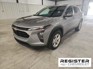 Used 2024 Chevrolet Trax LS w/ LS Convenience Package video 1