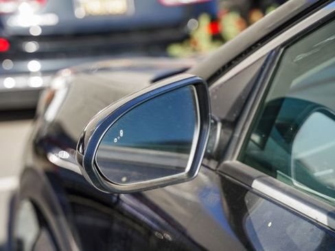 Used 2022 Kia Niro LXS w/ Digital Cluster Package image 12