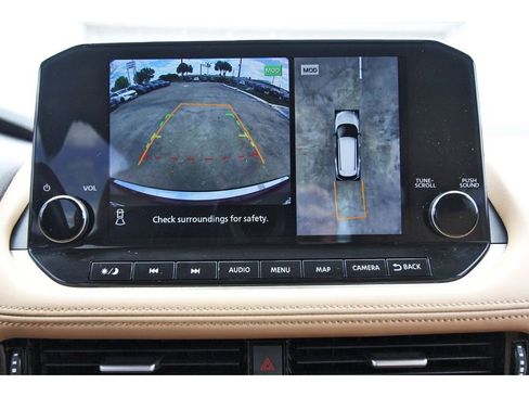 Used 2023 Nissan Rogue Platinum w/ Platinum Premium Package image 22