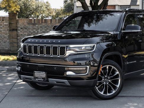 Used 2022 Jeep Wagoneer Series III w/ Premium Group I image 8