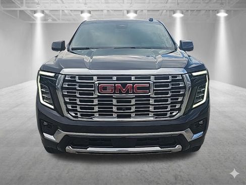 Used 2026 GMC Yukon XL Denali w/ Sun & Power Step Package AWD/4WD image 9