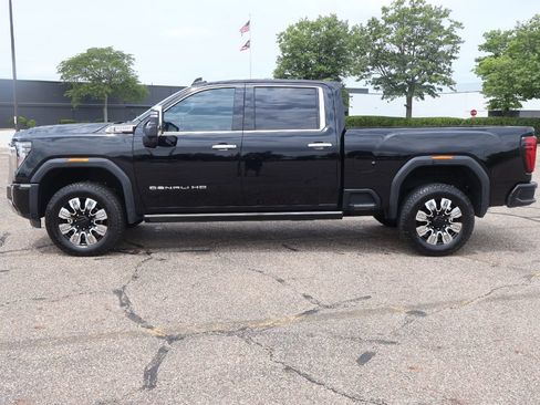 Used 2025 GMC Sierra 3500 Denali w/ Denali Reserve Package AWD/4WD image 20
