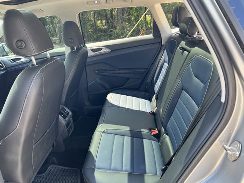 Certified 2025 Volkswagen Taos SEL image 31