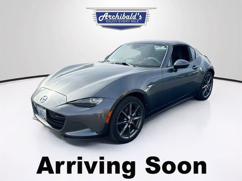 Used 2017 MAZDA MX-5 Miata RF Grand Touring RWD image 2