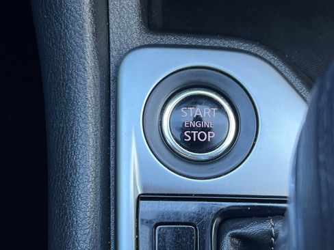 Used 2024 Nissan Sentra SV image 23