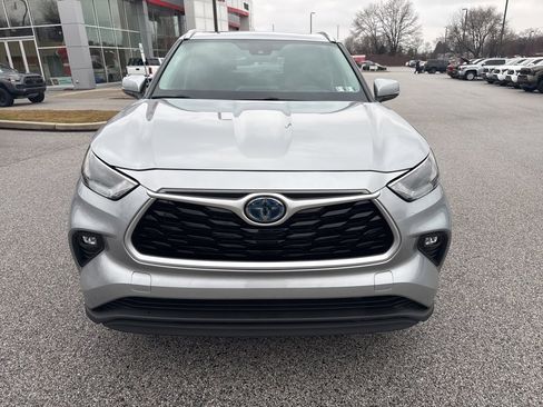 Used 2022 Toyota Highlander XLE image 9