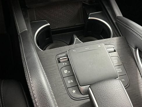 Used 2021 Mercedes-Benz GLE 350 4MATIC image 36