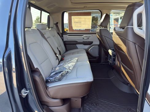 New 2026 RAM 1500 Laramie AWD/4WD image 13