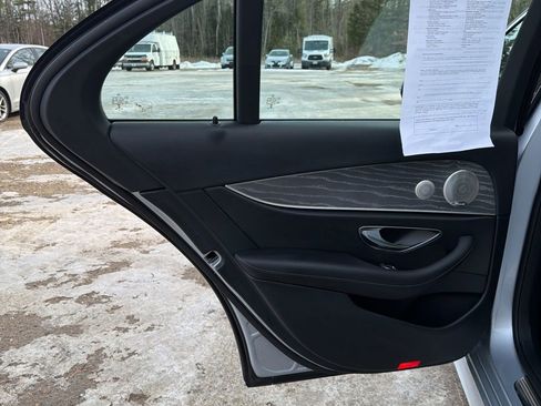 Used 2021 Mercedes-Benz E 350 4MATIC Sedan image 11