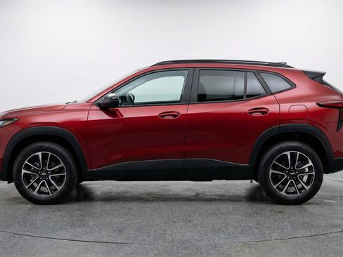 Used 2025 Chevrolet TrailBlazer LT image 5