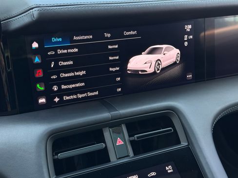 Certified 2022 Porsche Taycan GTS AWD/4WD image 21