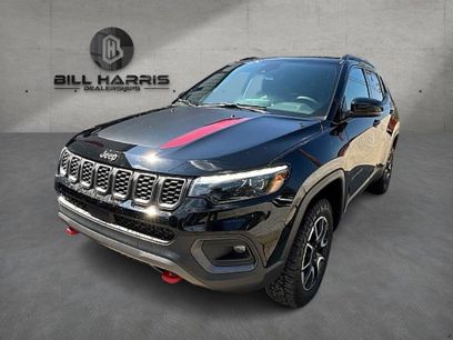 Used 2025 Jeep Compass Trailhawk w/ Trailhawk Elite Group