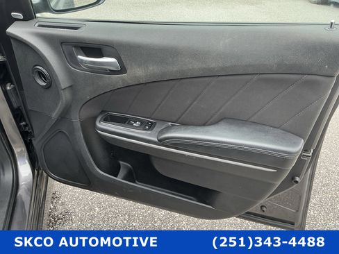 Used 2019 Dodge Charger GT RWD image 12