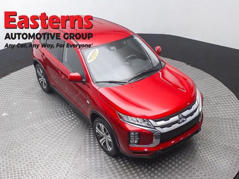 Used 2025 Mitsubishi Outlander Sport ES AWD/4WD image 3