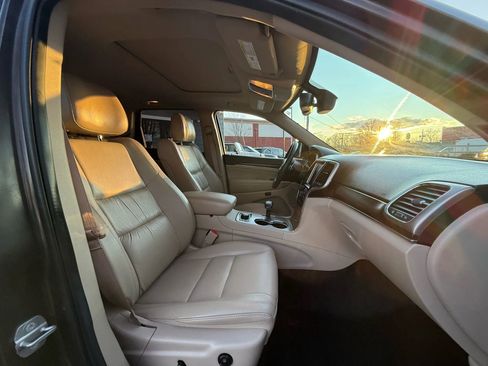 Used 2014 Jeep Grand Cherokee Limited image 31