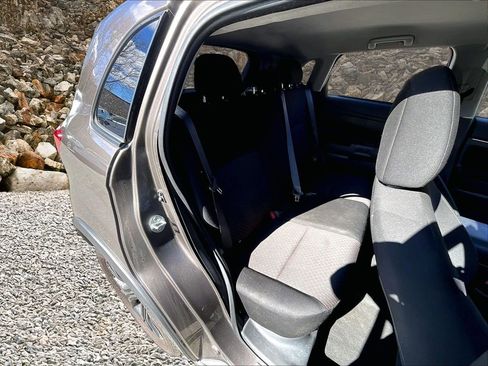 Used 2019 Mitsubishi Outlander Sport SE image 24