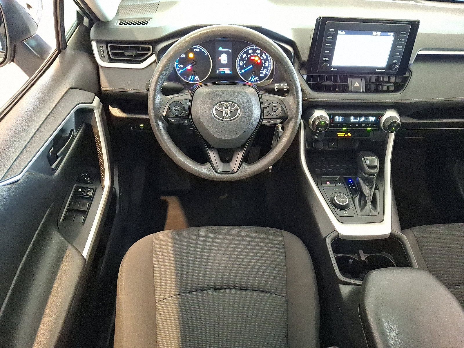 Certified 2022 Toyota RAV4 LE w/ Carpet Mat Package (TMS) AWD/4WD image 12