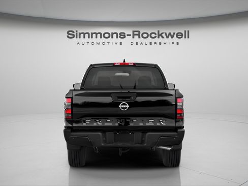 Used 2023 Nissan Frontier S AWD/4WD image 5