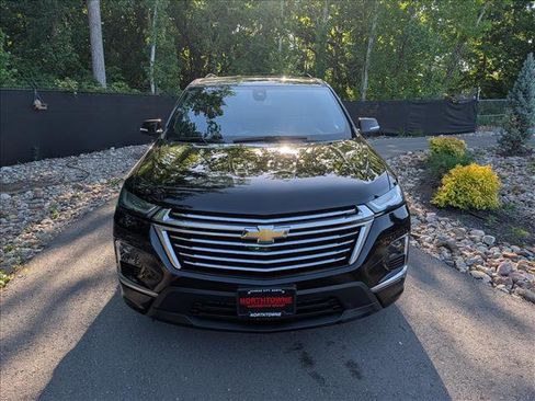 Used 2023 Chevrolet Traverse Premier AWD/4WD image 8