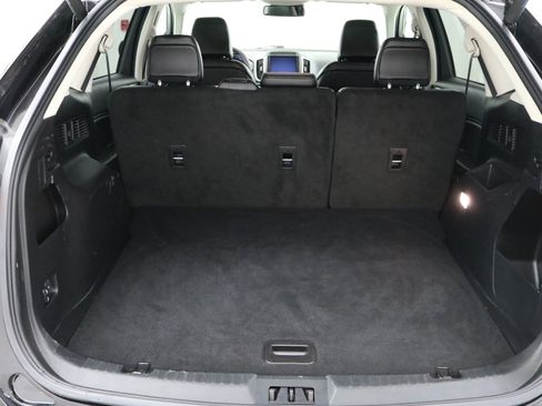 Used 2023 Ford Edge SEL w/ Convenience Package image 7